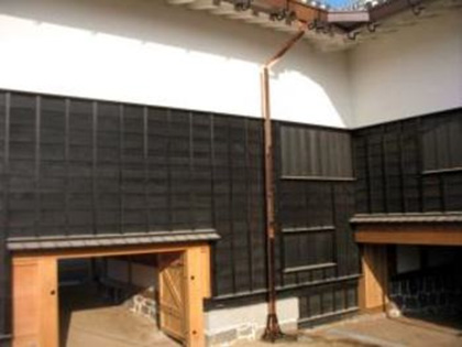 熊本市門銅板工事竪樋銅板葺き竣工例